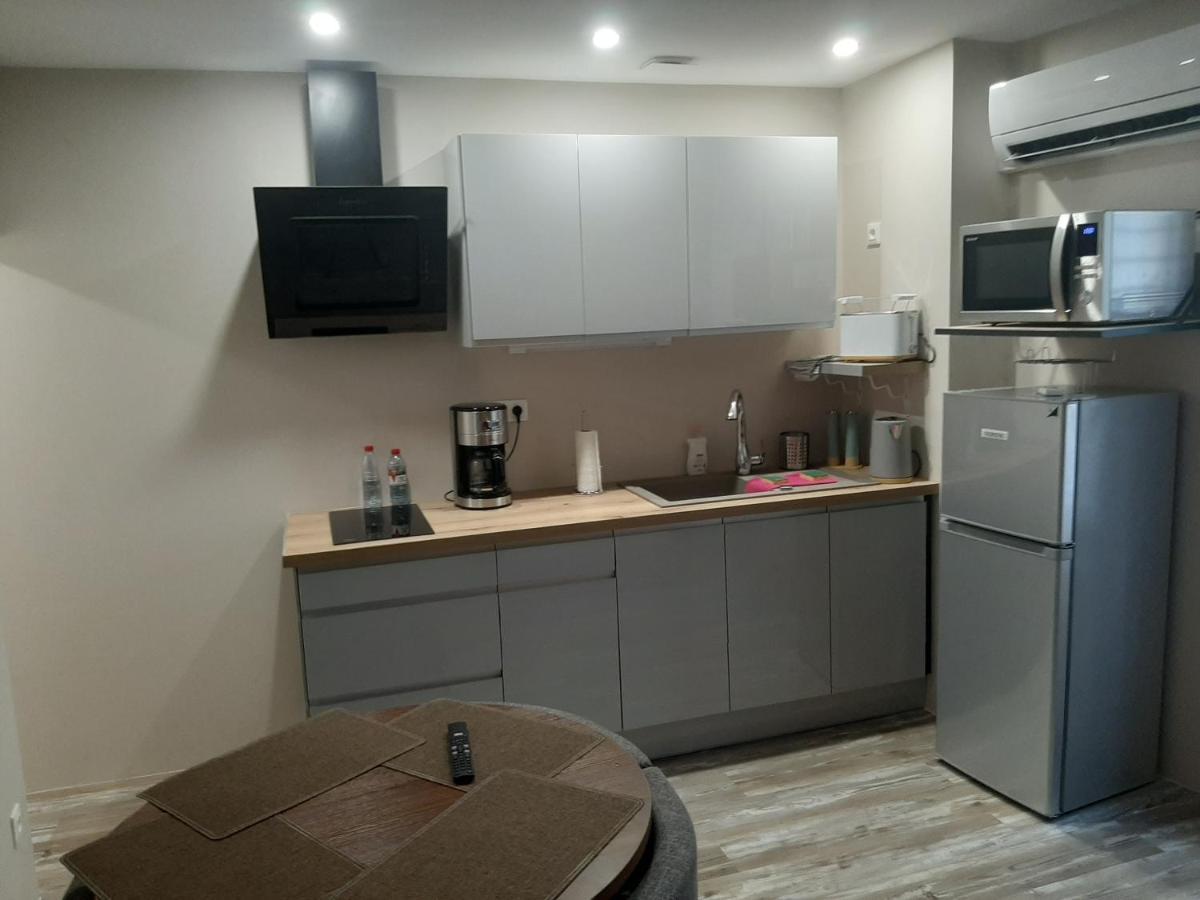APT T2 COSY de 40 à 50 M2 Idéal pour un déplacement PRO  Les IRIS Bourg-Saint-Andéol Esterno foto