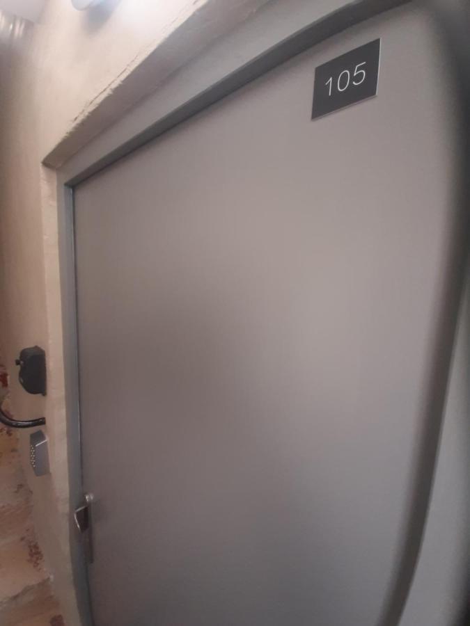 APT T2 COSY de 40 à 50 M2 Idéal pour un déplacement PRO  Les IRIS Bourg-Saint-Andéol Esterno foto