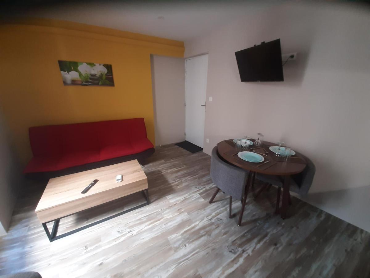 APT T2 COSY de 40 à 50 M2 Idéal pour un déplacement PRO  Les IRIS Bourg-Saint-Andéol Esterno foto