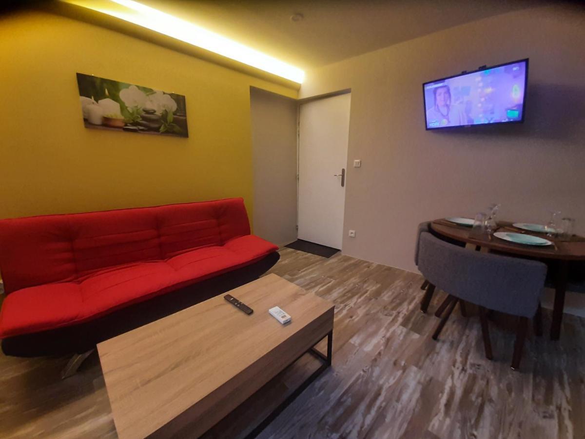 APT T2 COSY de 40 à 50 M2 Idéal pour un déplacement PRO  Les IRIS Bourg-Saint-Andéol Esterno foto