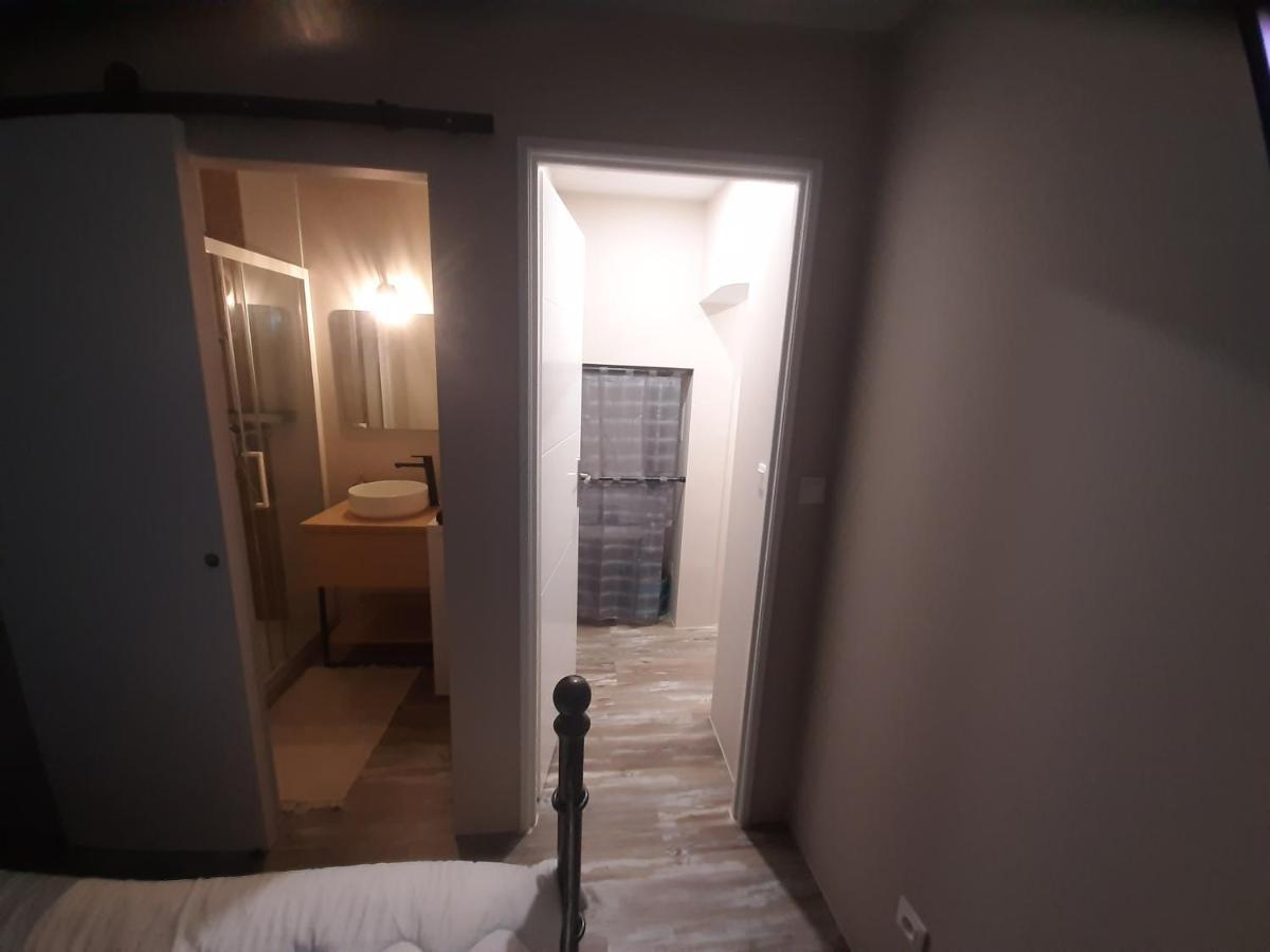 APT T2 COSY de 40 à 50 M2 Idéal pour un déplacement PRO  Les IRIS Bourg-Saint-Andéol Esterno foto