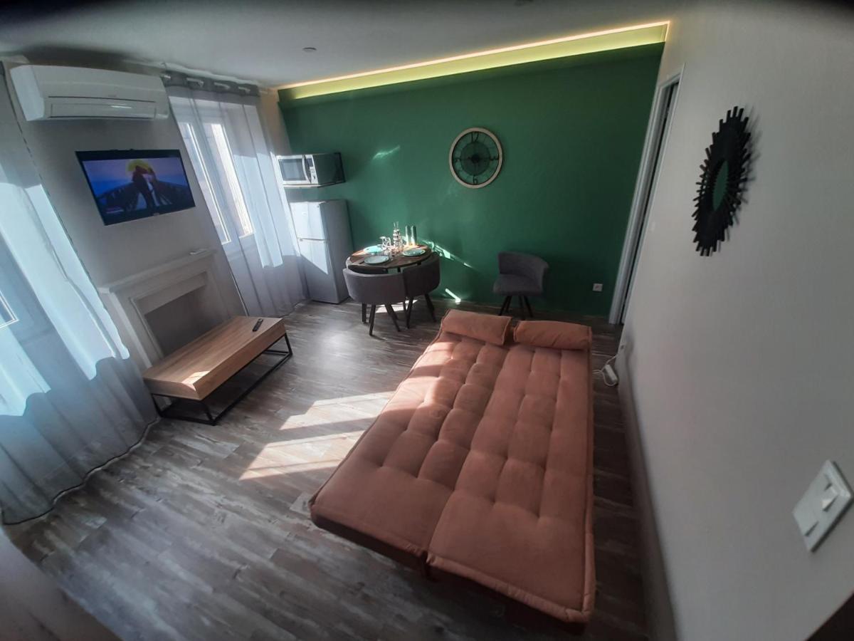 APT T2 COSY de 40 à 50 M2 Idéal pour un déplacement PRO  Les IRIS Bourg-Saint-Andéol Esterno foto