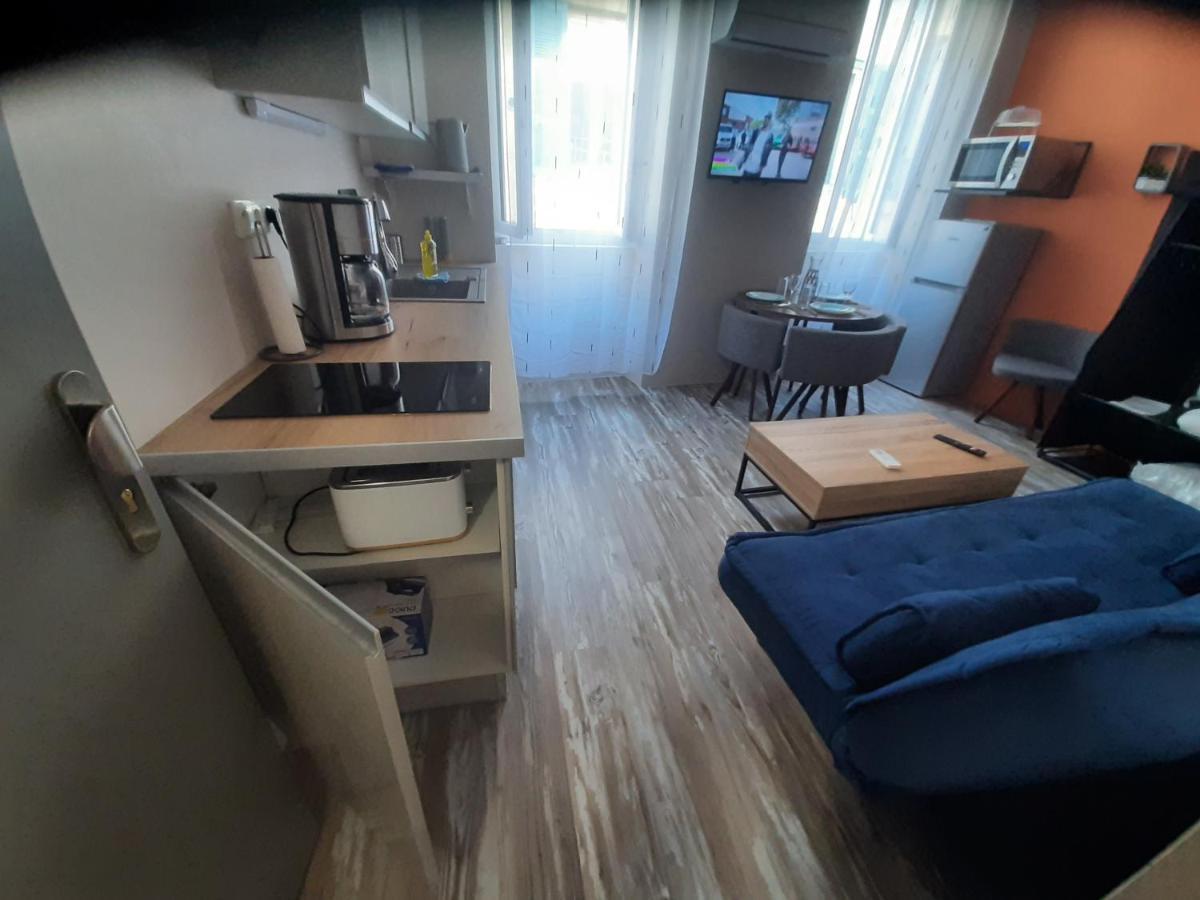 APT T2 COSY de 40 à 50 M2 Idéal pour un déplacement PRO  Les IRIS Bourg-Saint-Andéol Esterno foto